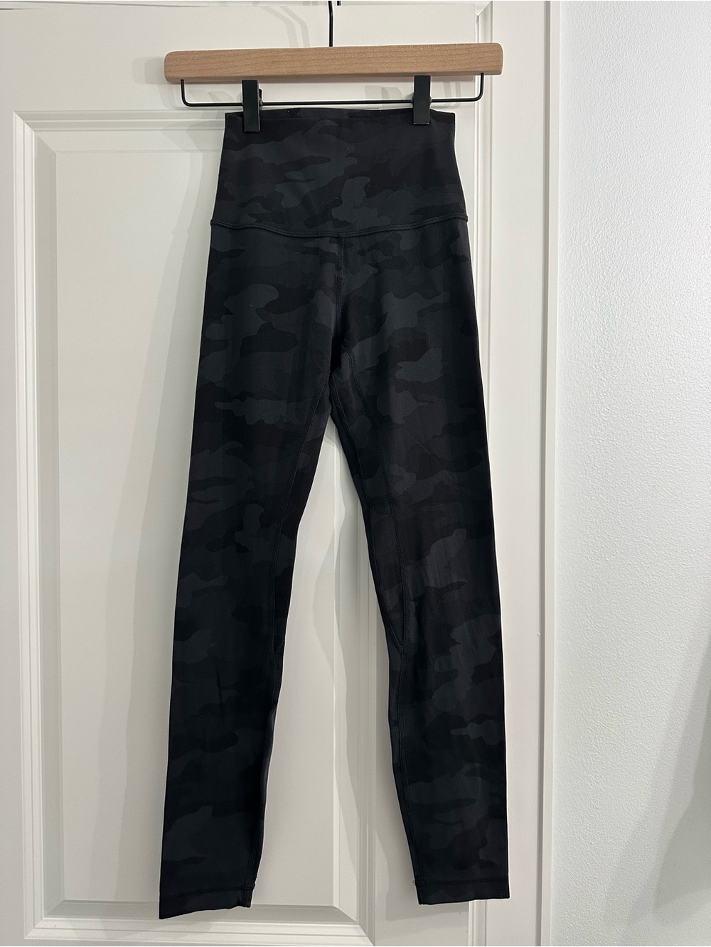 lululemon Align Black Camo High-Rise Leggings - Picture 2 of 5